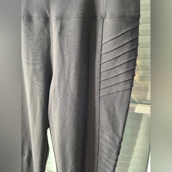 Athleta Charcoal High-Rise Leggings - Picture 3 of 6